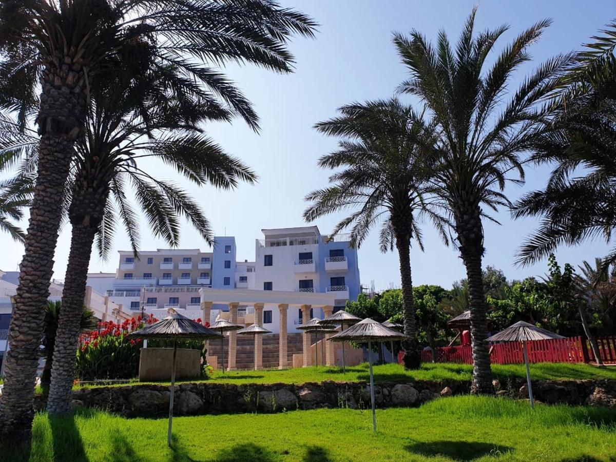 Seaview Sunset Holiday Apartments Paphos Ngoại thất bức ảnh